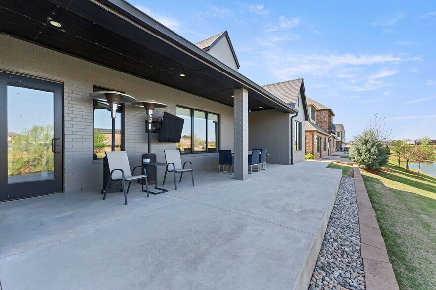 More Photos Of 16362 Muirfield Place, Edmond Medical For Sale