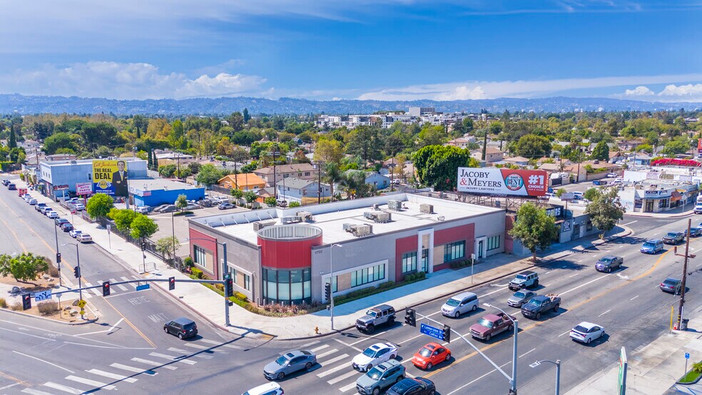 More Photos Of 11702 Victory Blvd, North Hollywood Medical For Sale