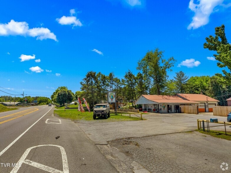 More Photos Of 3415 Tn-66, Rogersville Freestanding For Sale