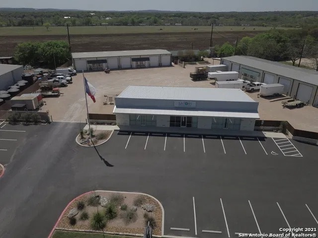 More Photos Of 8603 U.S. 281 N, Spring Branch Research And Development For Sale