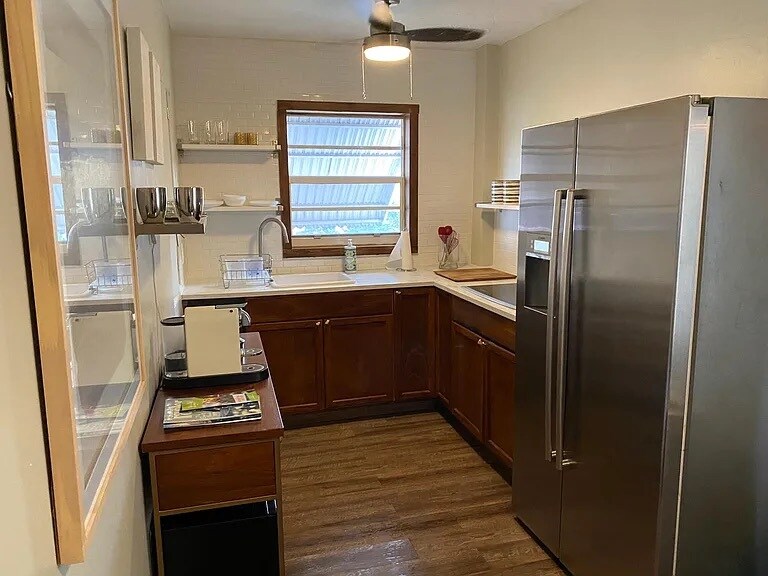 More Photos Of 615 NE 76th St, Miami Restaurant For Sale