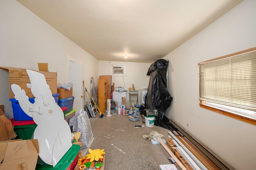 More Photos Of 315 Main Ave E, Soap Lake General Retail For Sale