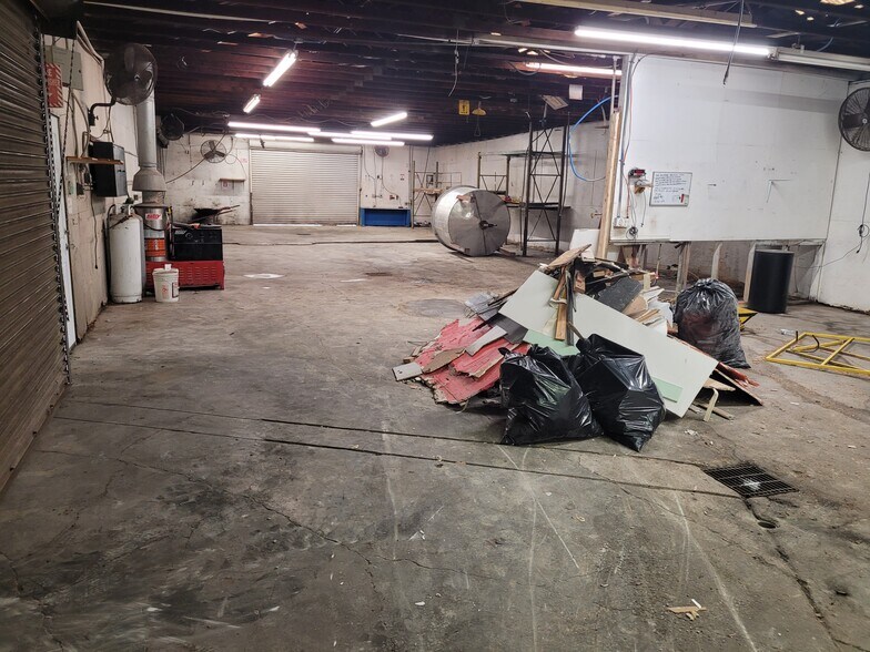 More Photos Of 4714 Nuckols Crossing Rd, Austin Warehouse For Lease