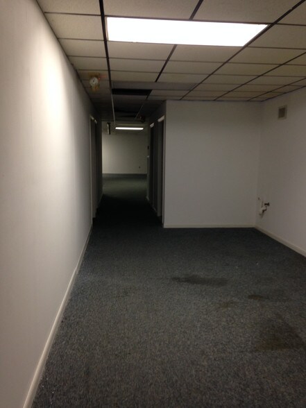 More Photos Of 1102 S Us Highway 1, Fort Pierce Storefront Retail Office For Sale