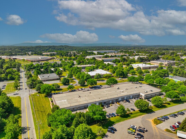 More Photos Of 2299 Brodhead Rd, Bethlehem Office For Sale