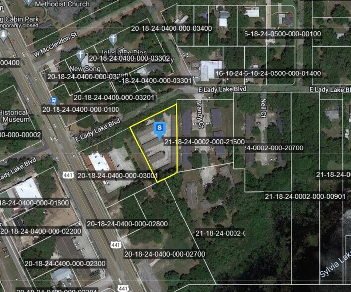 More Photos Of 114 E Lady Lake Blvd, Lady Lake Self Storage For Sale