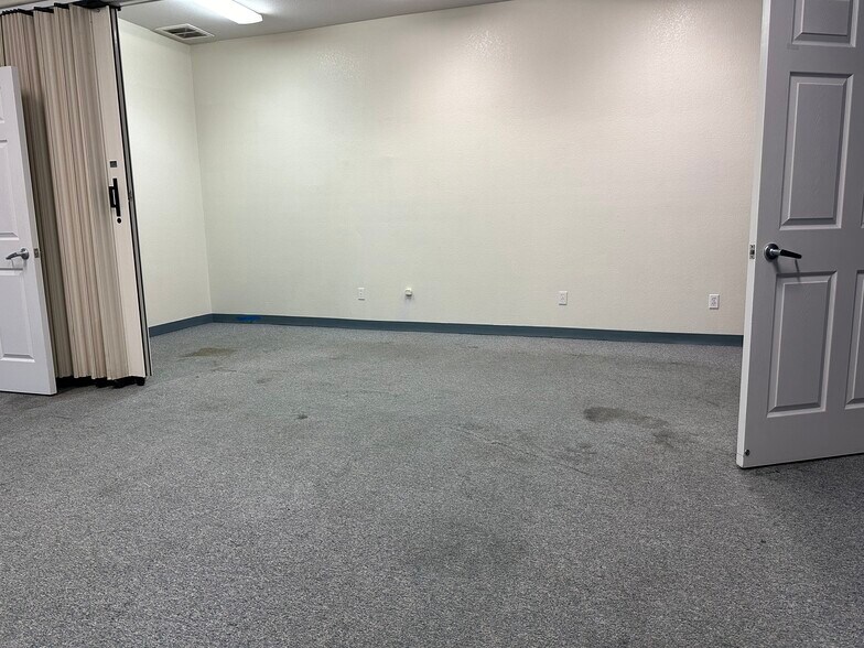 More Photos Of 5055 Pacific St, Rocklin Freestanding For Lease