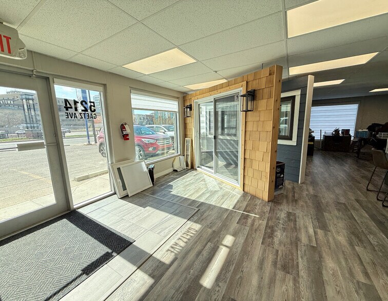 More Photos Of 5214 Gaetz Ave, Red Deer Auto Dealership For Sale