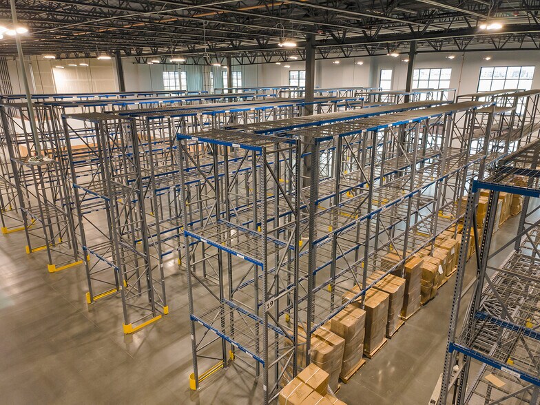 More Photos Of 11400 S Mountain View Cor, South Jordan Distribution For Lease