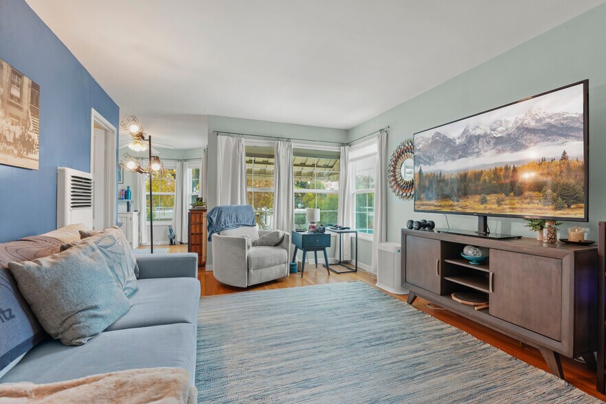 More Photos Of 2745 Byron St, Palo Alto Multifamily For Sale