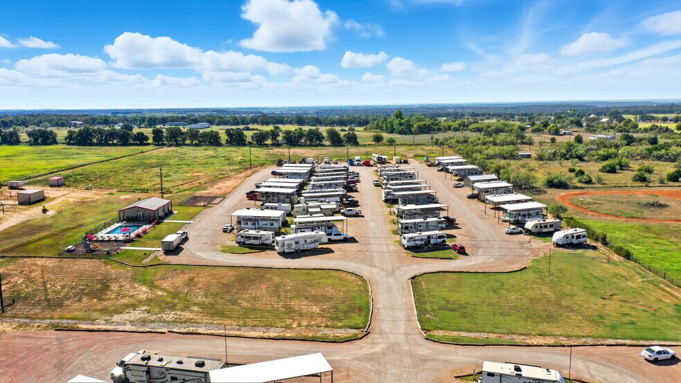 More Photos Of 351 My Ln, Millsap Trailer Camper Park For Sale