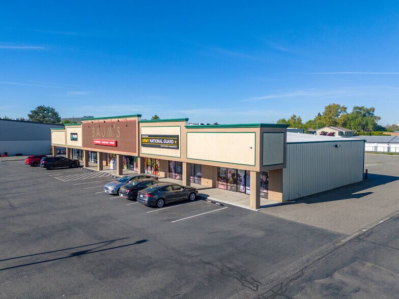 Primary Photo Of 513 N Edison St, Kennewick Storefront For Sale