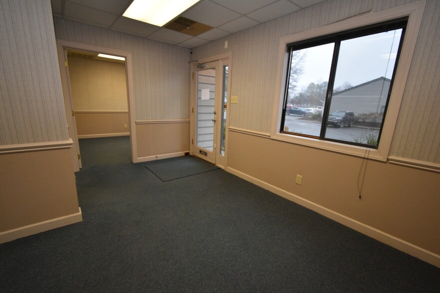 More Photos Of 3200 Croasdaile Dr, Durham Medical For Lease