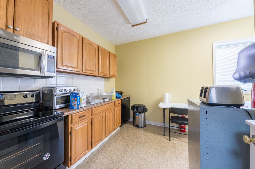 More Photos Of 325 Connellsville St, Uniontown Daycare Center For Sale