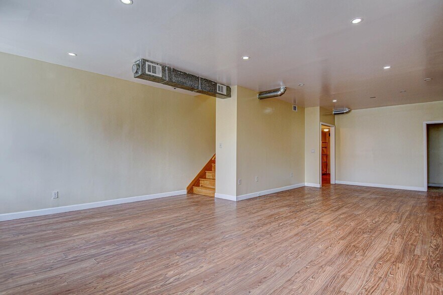 More Photos Of 4919 Penn Ave, Pittsburgh Storefront Retail Residential For Sale