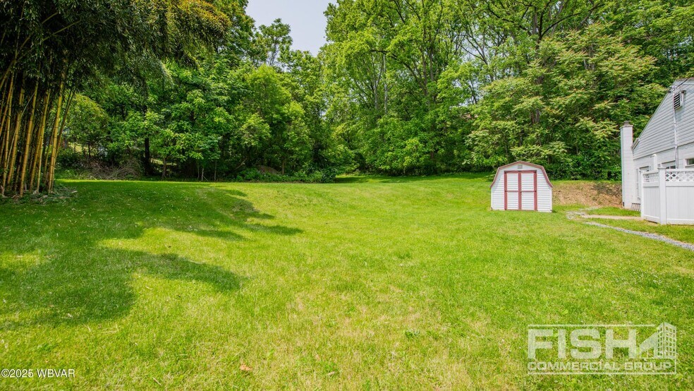More Photos Of 994 Vallamont Dr, Williamsport Office For Sale