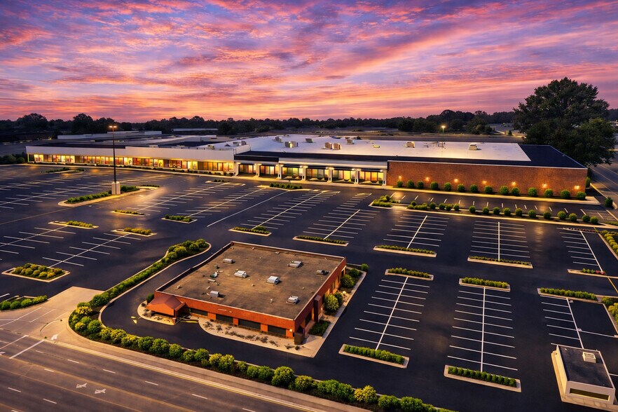 Primary Photo Of 2301-2401 S MacArthur Blvd, Springfield Unknown For Lease