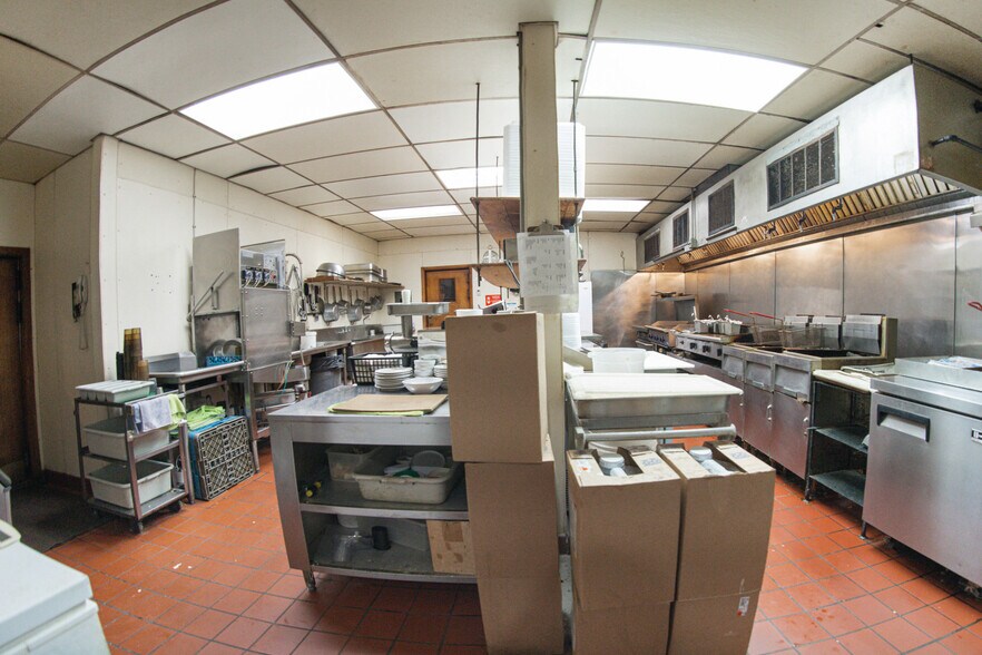 More Photos Of 10 E Hitt St, Mount Morris Restaurant For Sale