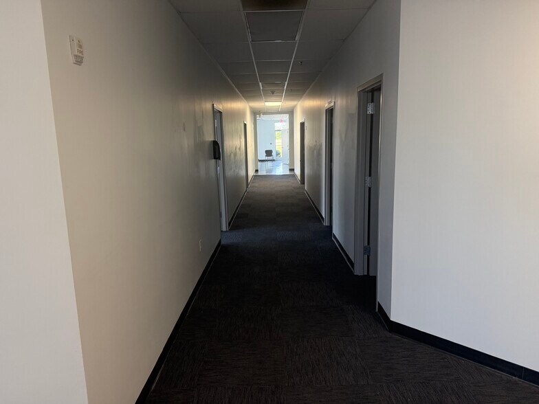 More Photos Of 2151 North Bend Rd, Hebron Freestanding For Lease