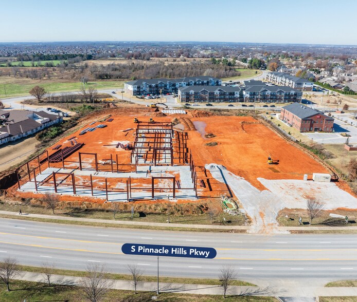 More Photos Of 4902 W Pleasant Dr, Rogers Unknown For Lease