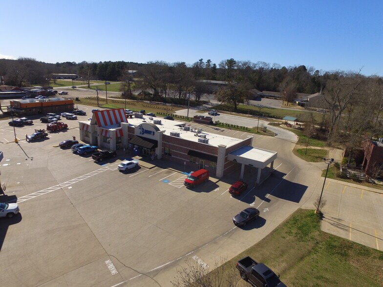 More Photos Of 16772 Old Jacksonville Hwy, Tyler Service Station For Lease