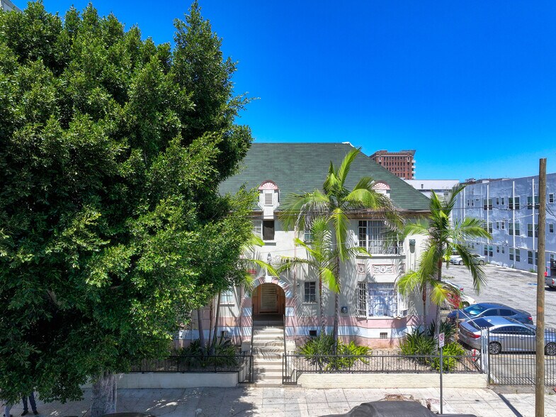 More Photos Of 815 Green Ave, Los Angeles Apartments For Sale