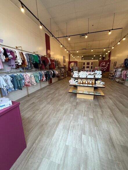 More Photos Of 310 Town Center Ave, Suwanee Storefront Retail Office For Lease