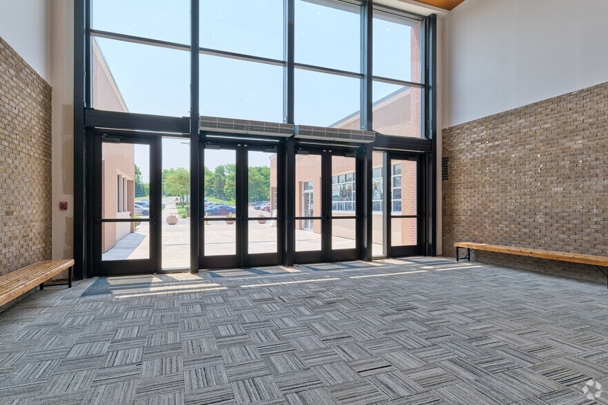 More Photos Of 6720 Pittsford Palmyra Rd, Fairport Unknown For Lease