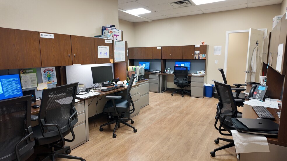 More Photos Of 2401 FM 646, Dickinson Medical For Sale