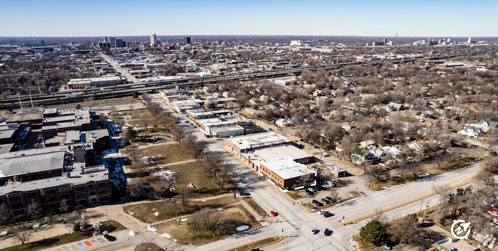 More Photos Of 2320-2330 E Douglas Ave, Wichita Restaurant For Lease