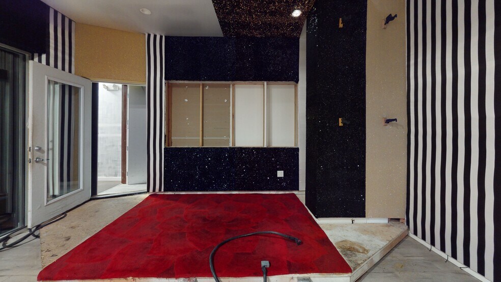 More Photos Of 585 Pine Ave, Long Beach Apartments For Lease