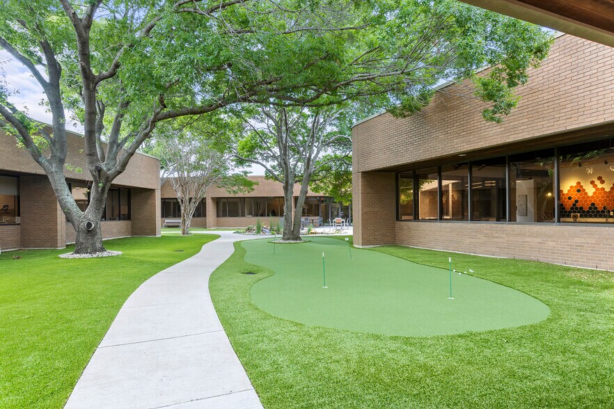 More Photos Of 2100 N Greenville Ave, Richardson Coworking Space