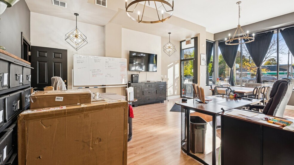 More Photos Of 3839-3843 N Western Ave, Chicago Multifamily For Sale