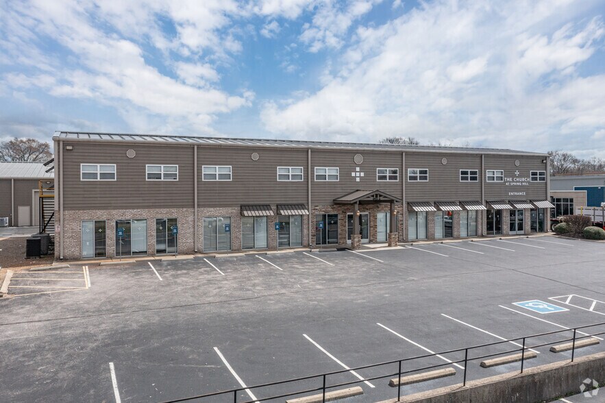 Primary Photo Of 4922 Port Royal Rd, Spring Hill Light Distribution For Sale