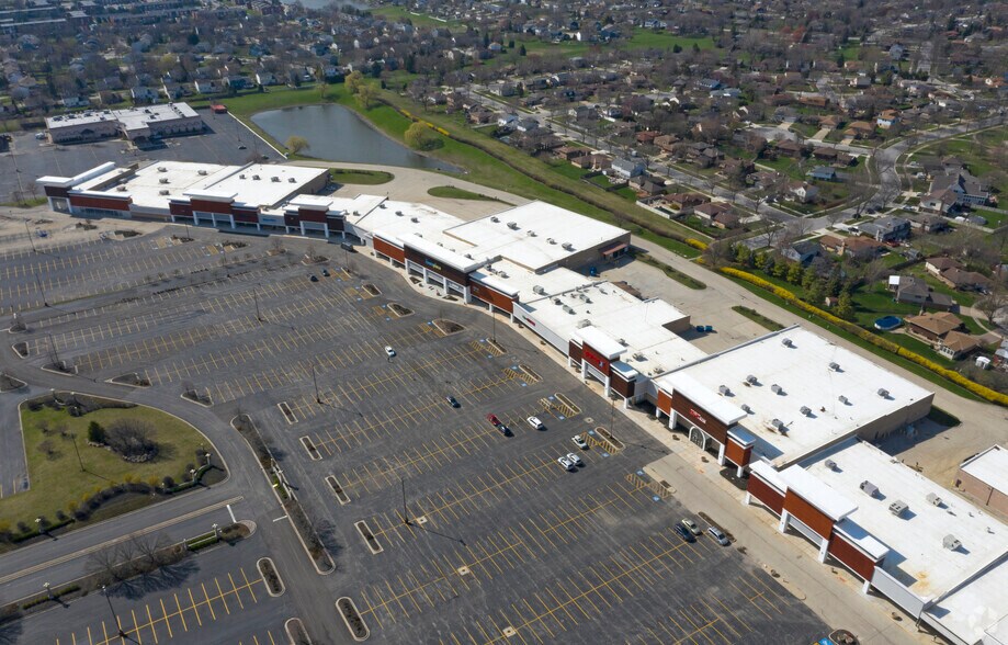 More Photos Of 1200-1620 W 75th St, Downers Grove Unknown For Lease