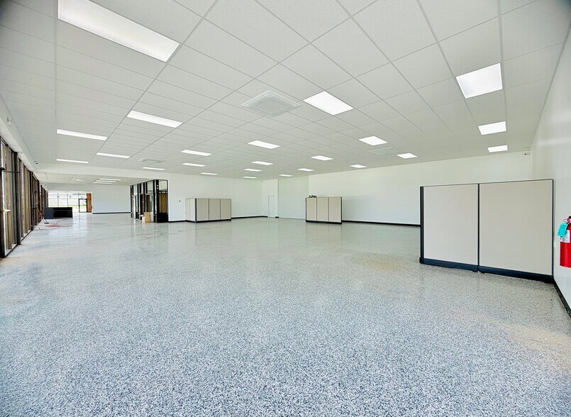 More Photos Of 3601 N Van Buren Byp, Enid Freestanding For Lease