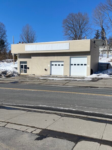 More Photos Of 85 E Fulton St, Gloversville Auto Repair For Sale