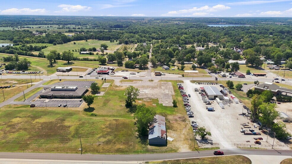 More Photos Of 1406 East St, Iola Land For Sale