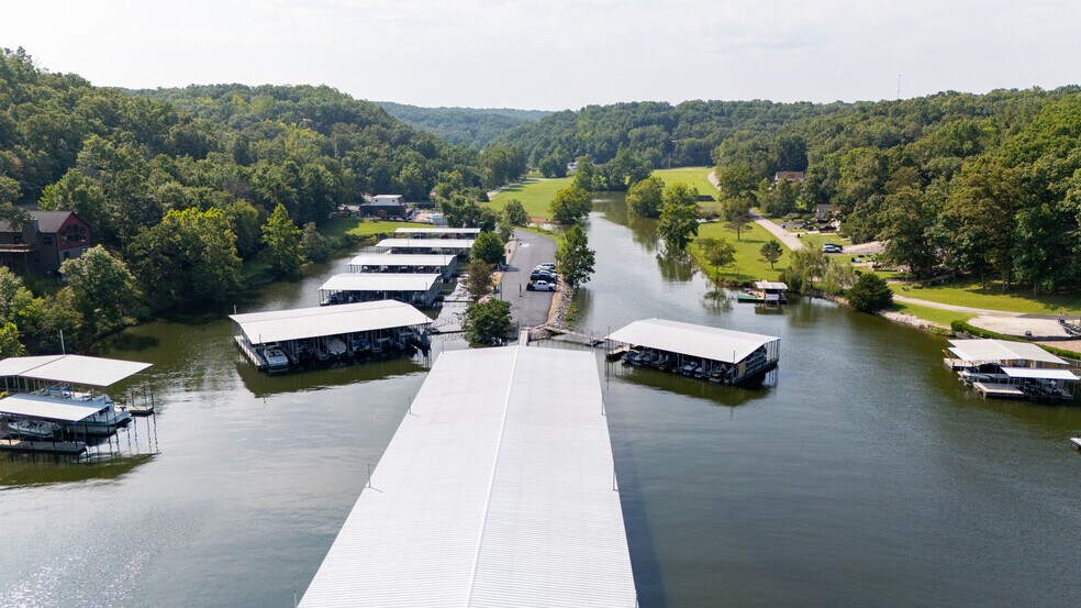 More Photos Of 20 Crown Dr, Camdenton Apartments For Sale