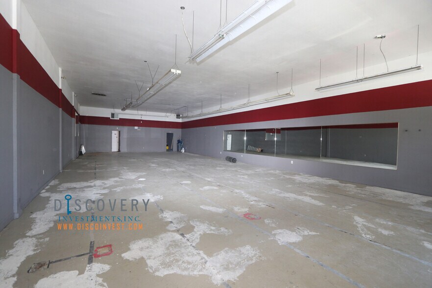 More Photos Of 1918-1920 Park Blvd, Oakland Storefront For Lease