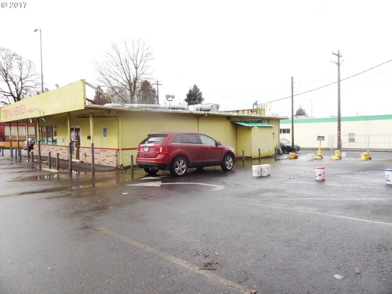 More Photos Of 7332 NE Martin Luther King Jr Blvd, Portland Restaurant For Sale