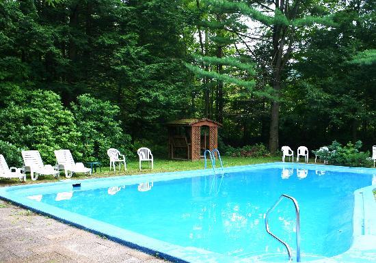 More Photos Of 1146 Cold Spring Rd, Williamstown Hotel For Sale