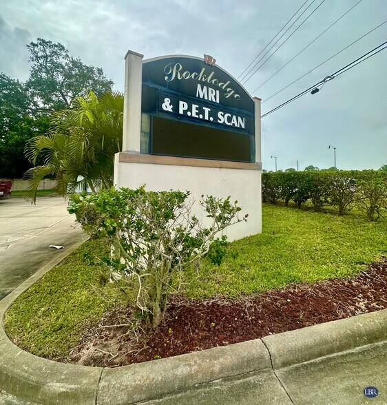 More Photos Of 1910 US Highway 1, Rockledge Medical For Lease