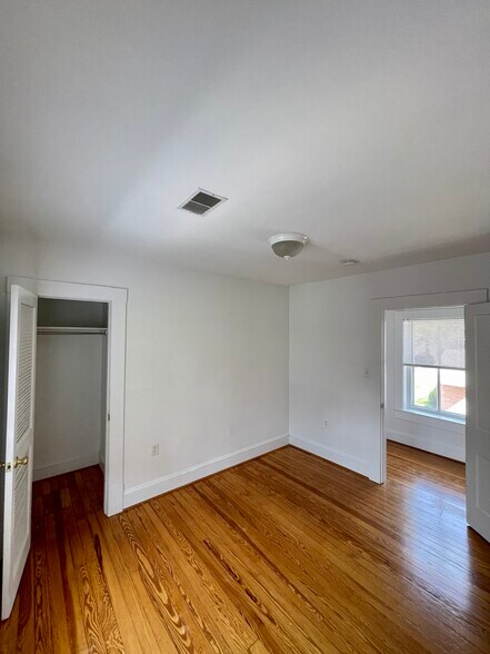 More Photos Of 506 E Liberty St, Charles Town Apartments For Sale