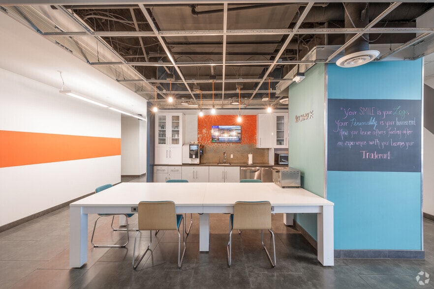 More Photos Of 12100 Wilshire Blvd, Los Angeles Office For Lease