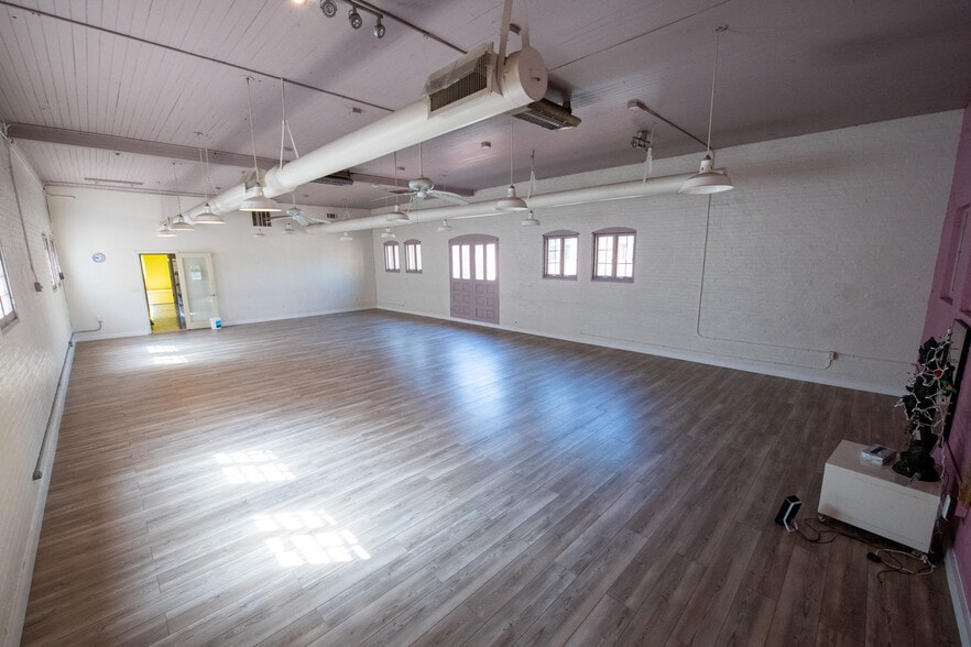 More Photos Of 107 E Preston St, Baltimore Office For Lease