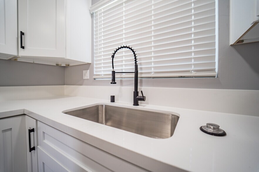 More Photos Of 4140 48th St, San Diego Apartments For Sale