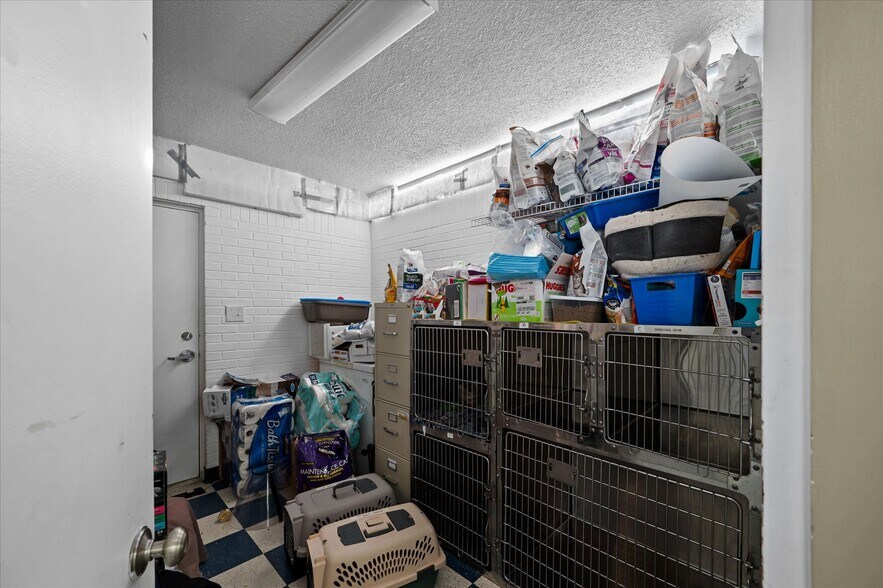 More Photos Of 160 E 4800 S, Salt Lake City Storefront Retail Office For Sale