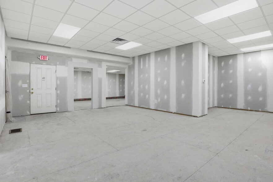 More Photos Of 211 W Ridge Rd, Rochester Storefront For Sale