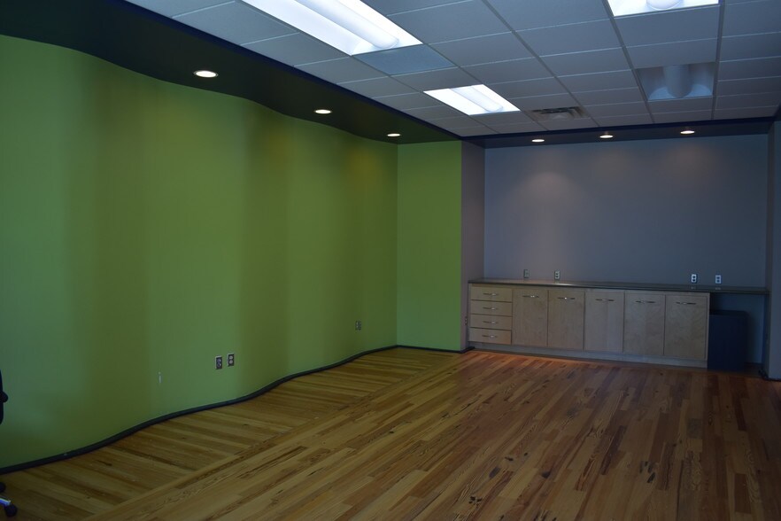 More Photos Of 12181 Margo Ave S, Hastings Light Manufacturing For Lease